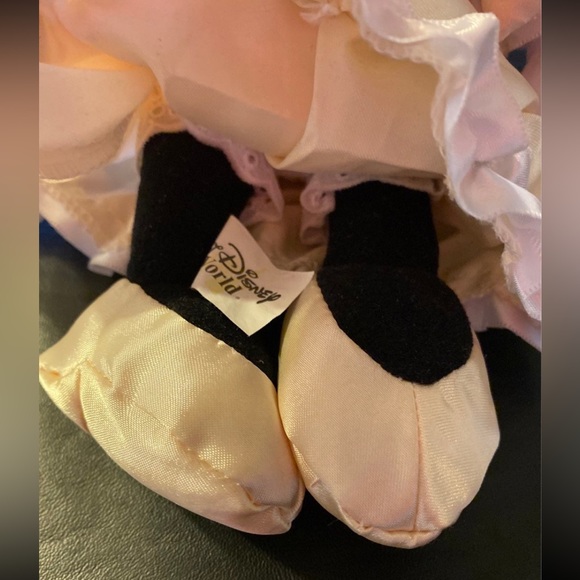 Disney Victorian Minnie Mouse Plush - Picture 9 of 10